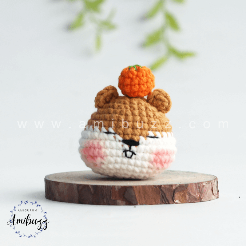 Amigurumi Squirrel - Free Crochet pattern by AmiBuzz