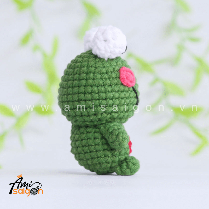 Móc khóa ếch con  trái tim bằng len amigurumi - Chart móc miễn phí AmiSaigon (Ảnh: @amisaigonvn)