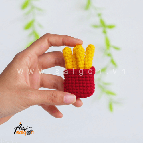 French fries keychain amigurumi free crochet pattern