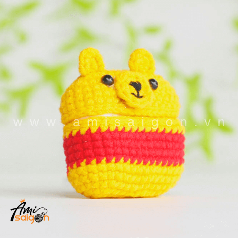 Amigurumi Pooh Earphone Case - Free Crochet pattern by AmiSaigon