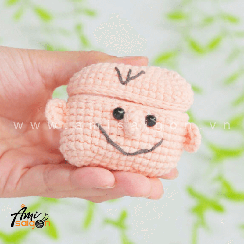 Amigurumi Baby Doll Earphone Case - Free Crochet pattern by AmiSaigon