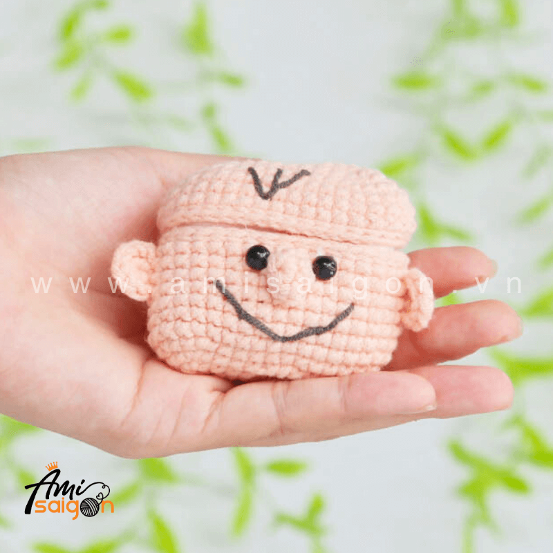 Amigurumi Baby Doll Earphone Case - Free Crochet pattern by AmiSaigon