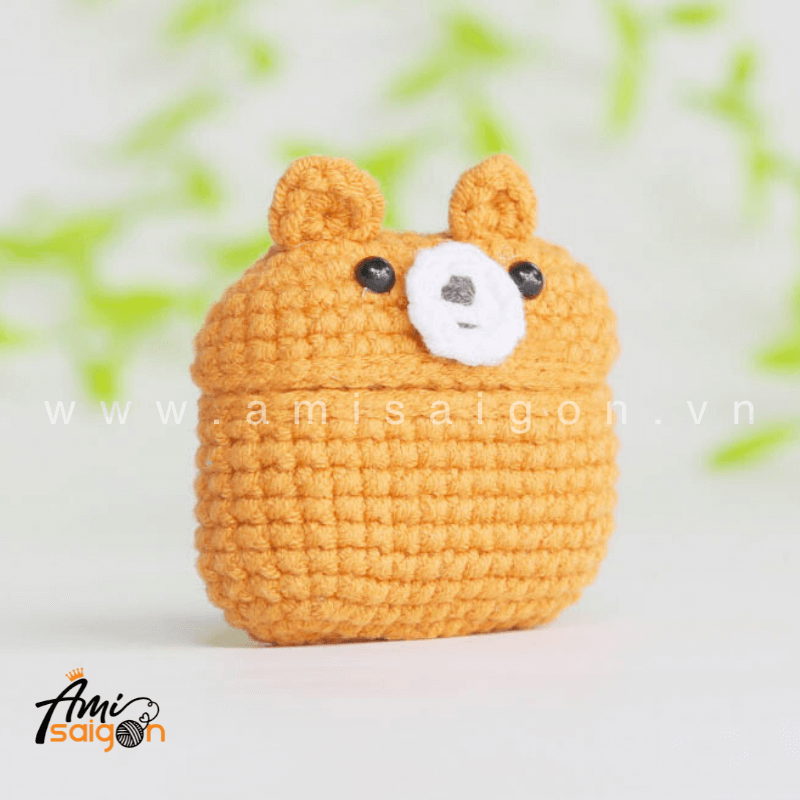 Amigurumi Bear Earphone Case - Free Crochet pattern by AmiSaigon