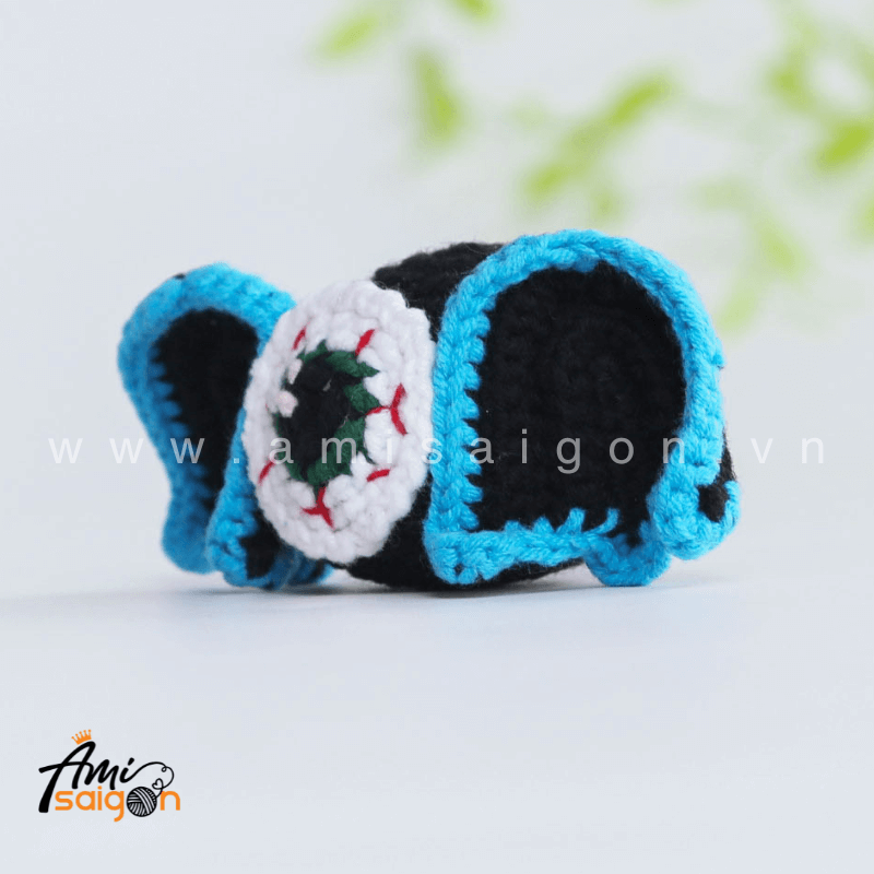 Móc khóa con dơi độc lạ bằng len amigurumi - Chart móc miễn phí AmiSaigon (Ảnh: @amisaigonvn)