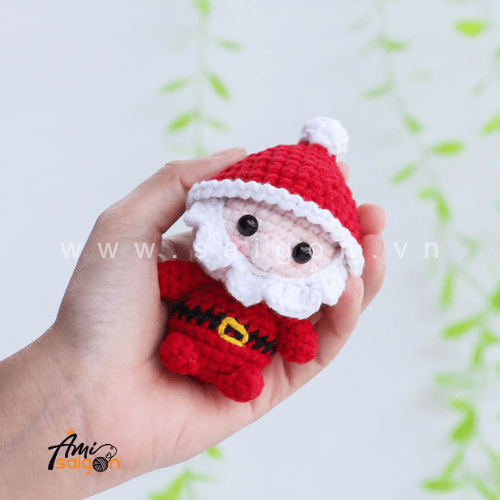 Tự tay làm móc khóa ông già Noel bằng len đáng yêu