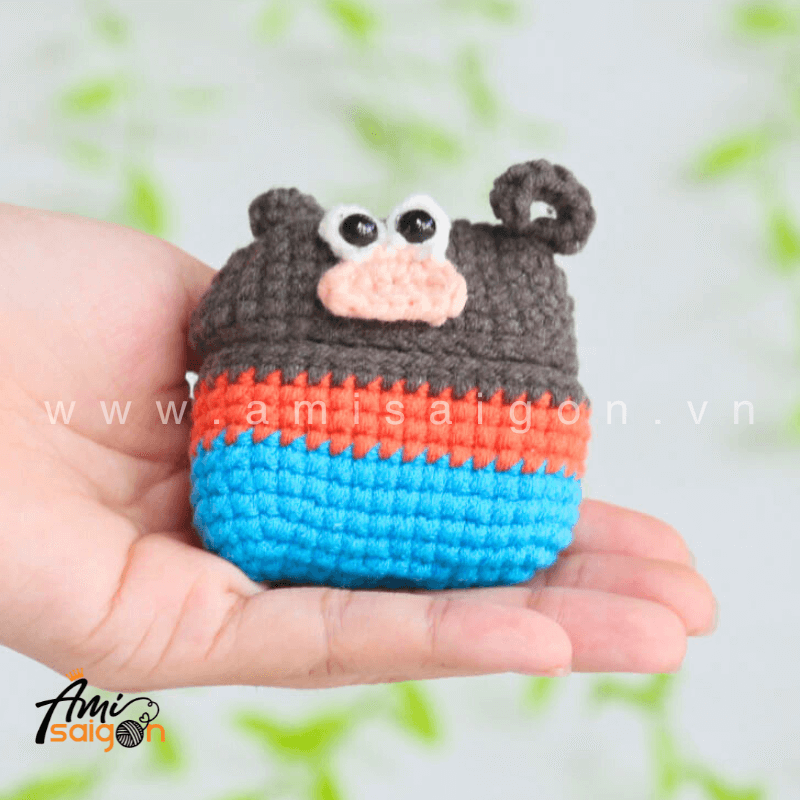 Amigurumi Pluto dog Earphone Case - Free Crochet pattern by AmiSaigon