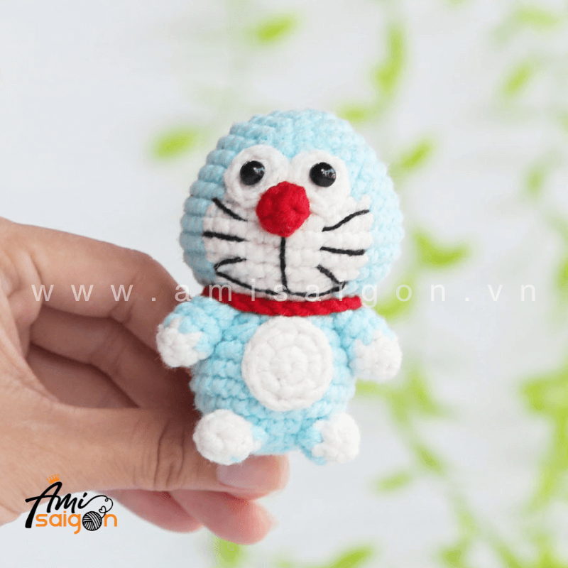 Móc khóa mèo máy Doraemon bằng len amigurumi - Chart móc miễn phí @amisaigonvn