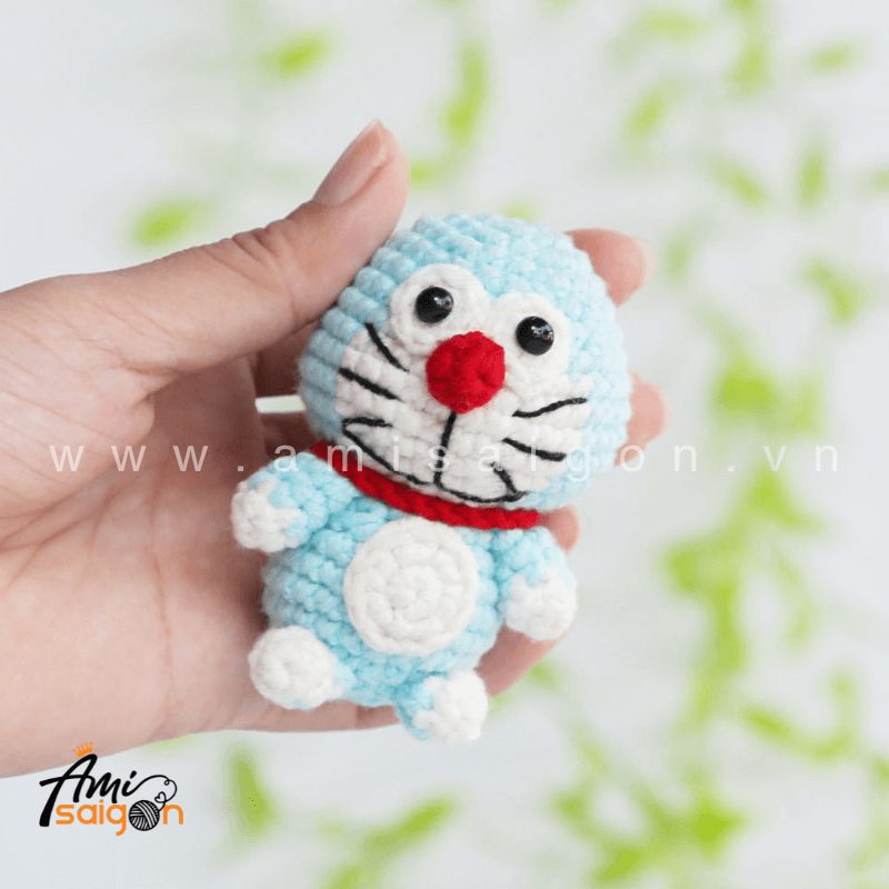 Móc khóa mèo máy Doraemon bằng len amigurumi - Chart móc miễn phí @amisaigonvn