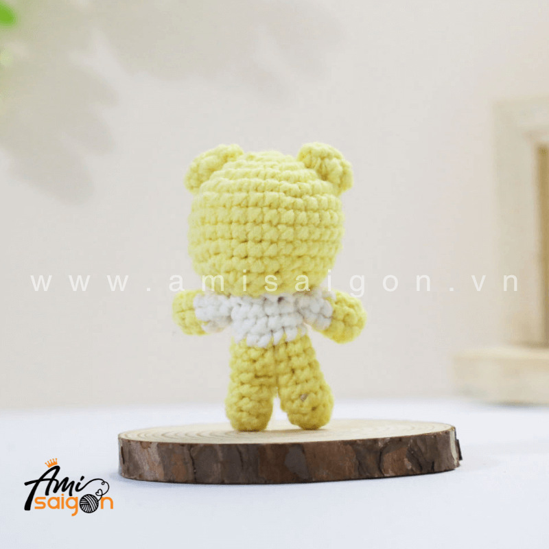 Tiny Amigurumi Cat - Free Crochet pattern by AmiSaigon