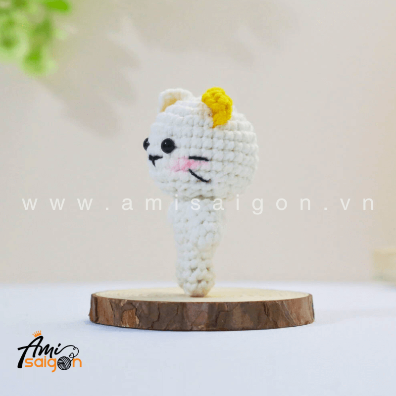 Tiny Amigurumi Cat - Free Crochet pattern by AmiSaigon