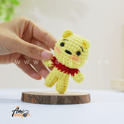 Free amigurumi Pooh bear crochet pattern