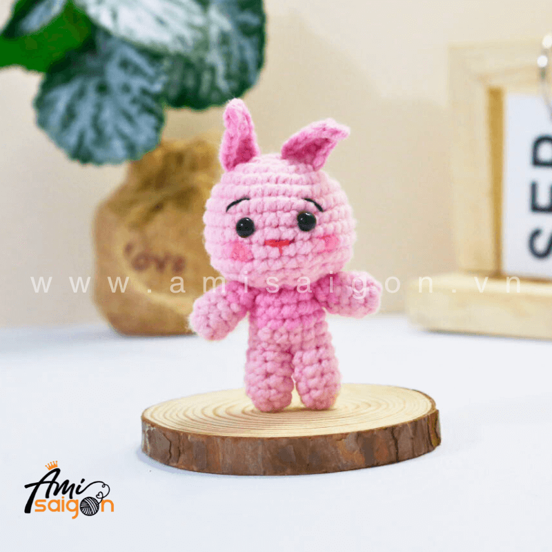 Tiny Amigurumi Bunny - Free Crochet pattern by AmiSaigon