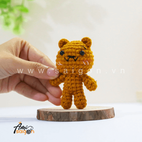 Tiny bear amigurumi free crochet pattern