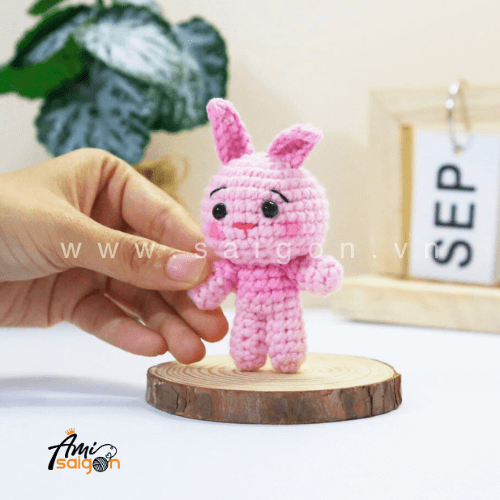 Pink bunny keychain amigurumi free crochet pattern