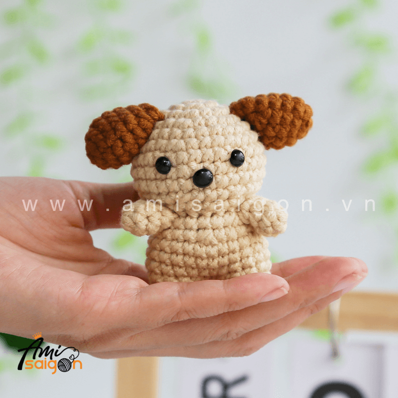 Tiny Amigurumi Dog - Free Crochet pattern by AmiSaigon