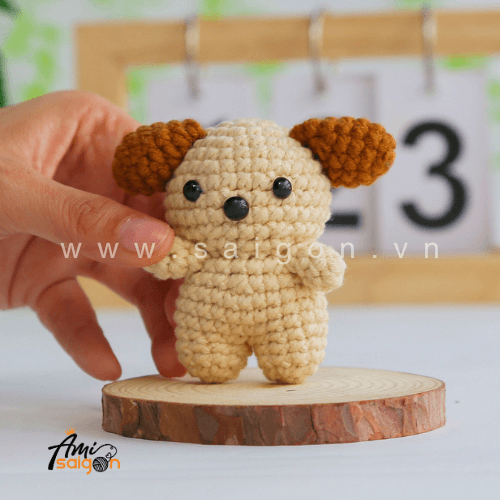 Quick and Cute! Free tiny dog keychain amigurumi pattern