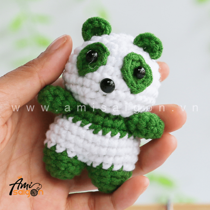 Amigurumi little Panda - Free Crochet pattern by AmiSaigon