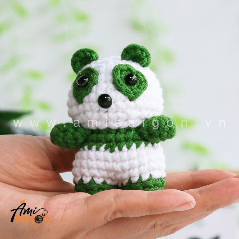 Amigurumi little Panda - Free Crochet pattern by AmiSaigon
