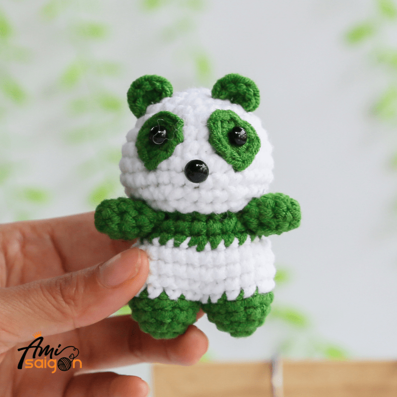 Amigurumi little Panda - Free Crochet pattern by AmiSaigon