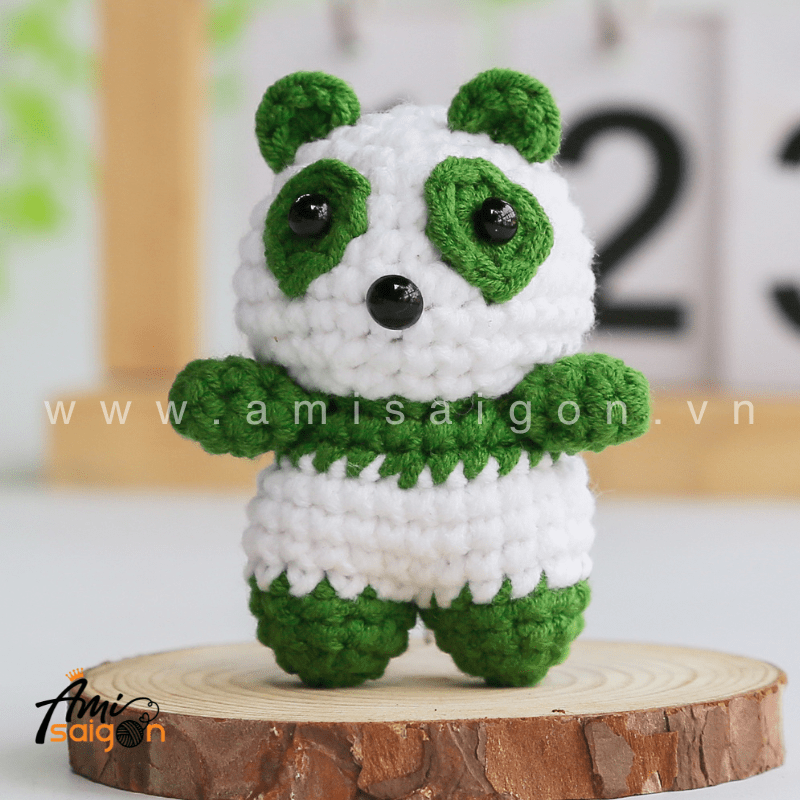 Amigurumi little Panda - Free Crochet pattern by AmiSaigon