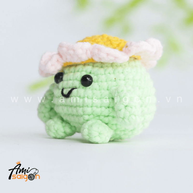 Móc khóa búp bê hoa bằng len amigurumi - Chart móc miễn phí @amisaigonvn