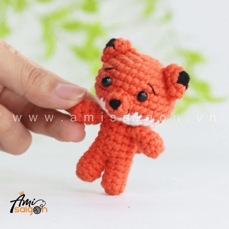 Bé cáo nhỏ xinh bằng len amigurumi - Chart móc miễn phí @amisaigonvn