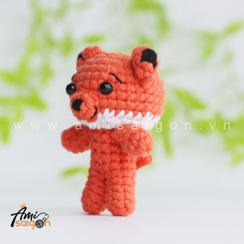 Bé cáo nhỏ xinh bằng len amigurumi - Chart móc miễn phí @amisaigonvn