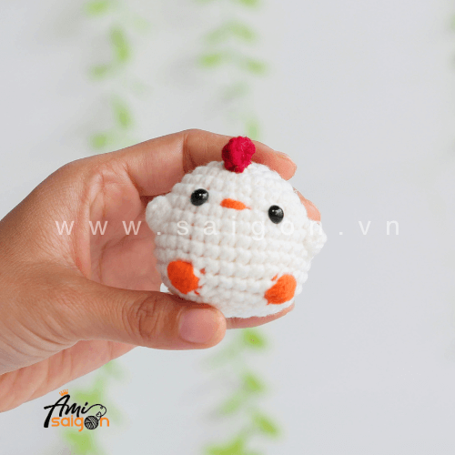 Tiny chicken amigurumi crochet free pattern