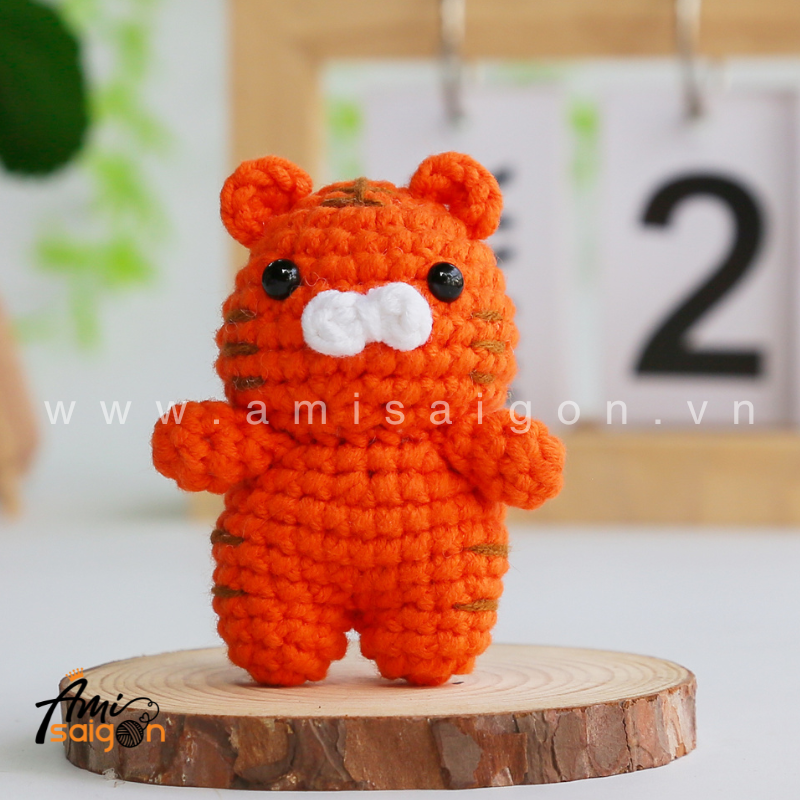 Amigurumi Little Tiger - Free Crochet pattern by AmiSaigon