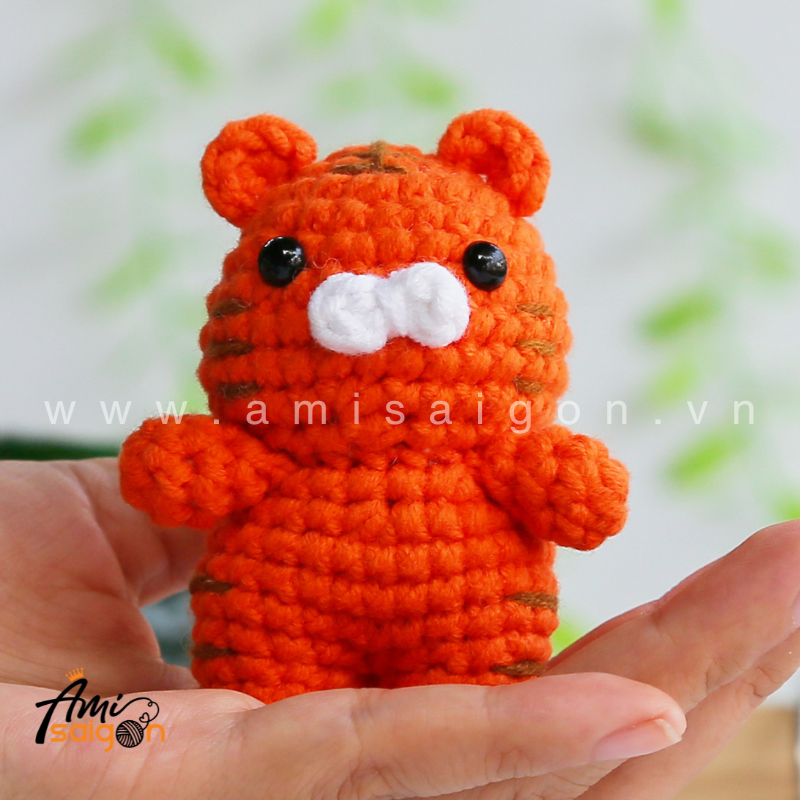 Amigurumi Little Tiger - Free Crochet pattern by AmiSaigon