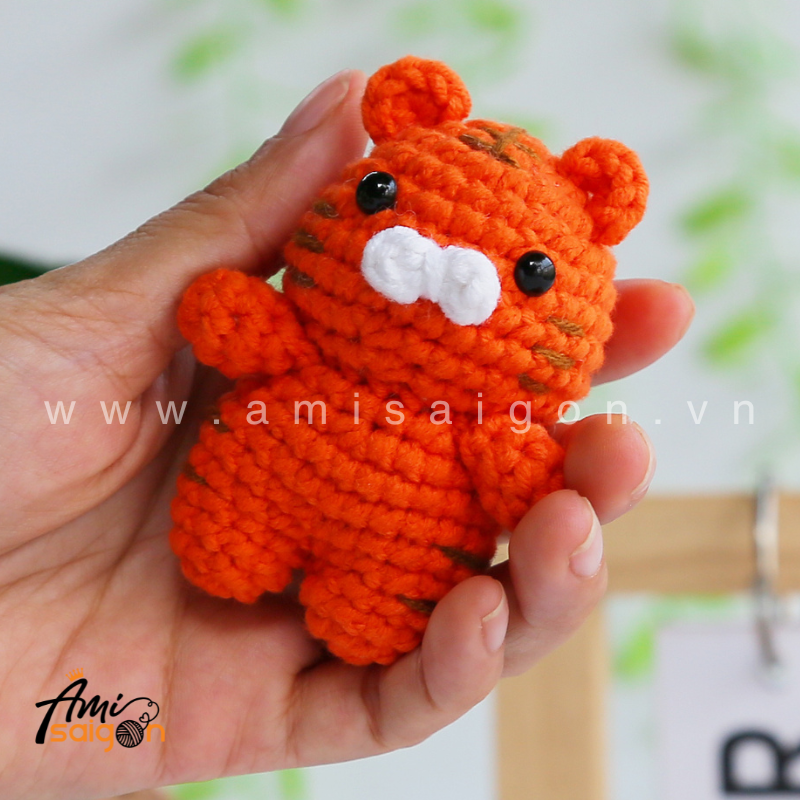 Amigurumi Little Tiger - Free Crochet pattern by AmiSaigon