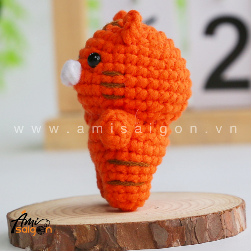 Amigurumi Little Tiger - Free Crochet pattern by AmiSaigon