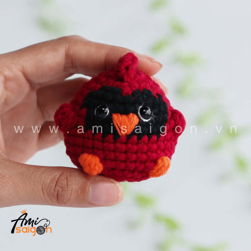 Amigurumi Bird- Free Crochet pattern by AmiSaigon
