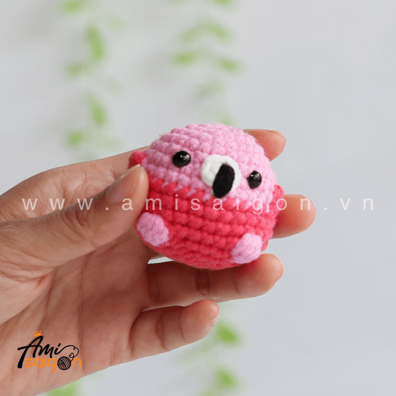 Amigurumi Little Bird - Free Crochet pattern by AmiSaigon
