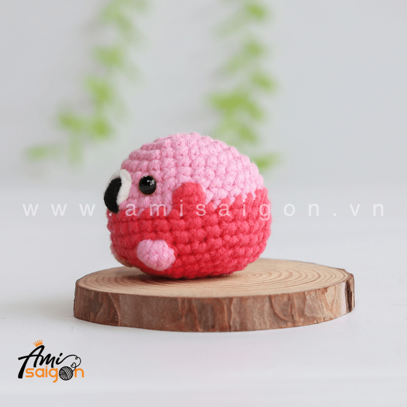 Amigurumi Little Bird - Free Crochet pattern by AmiSaigon