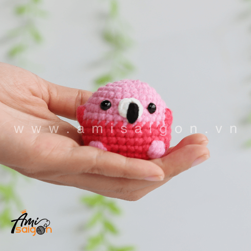 Amigurumi Little Bird - Free Crochet pattern by AmiSaigon