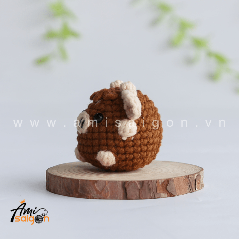 Amigurumi little Cow No-Sew - Free Crochet pattern by AmiSaigon