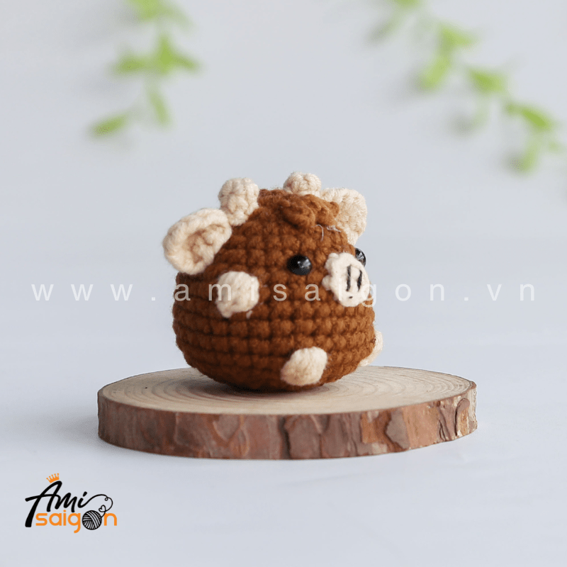 Amigurumi little Cow No-Sew - Free Crochet pattern by AmiSaigon