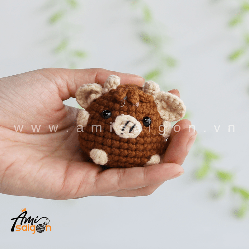 Amigurumi little Cow No-Sew - Free Crochet pattern by AmiSaigon