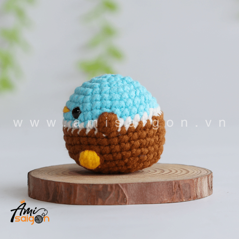 Amigurumi little Mallard Duck- Free Crochet pattern by AmiSaigon
