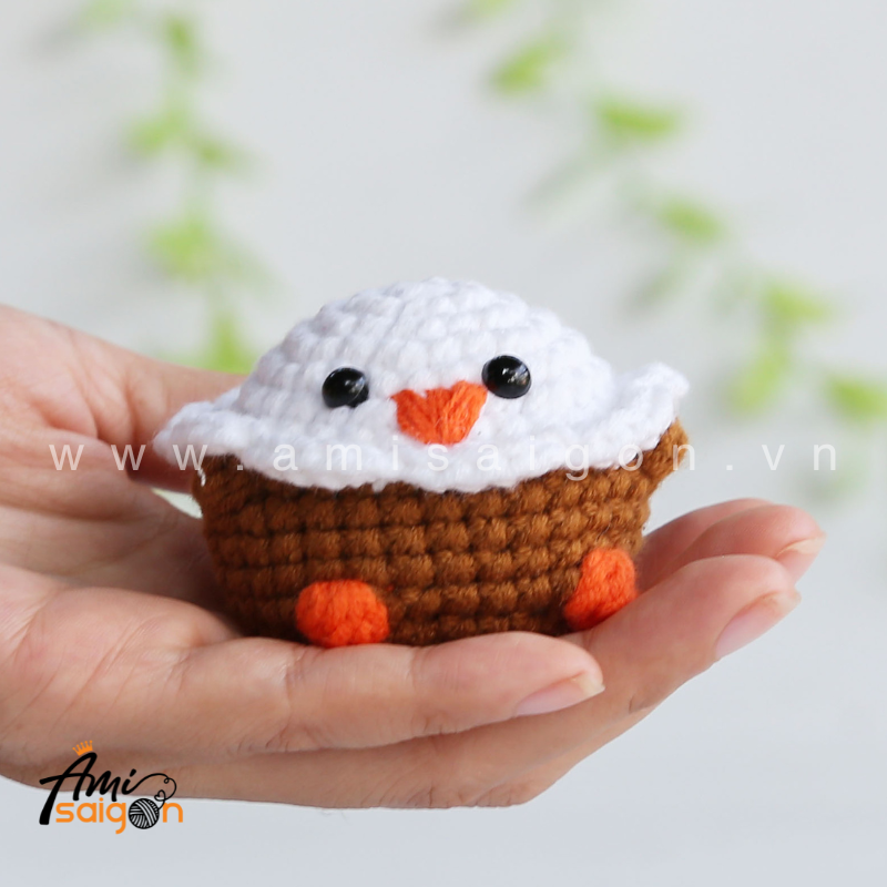 No-Sew Amigurumi Owl- Free Crochet pattern by AmiSaigon