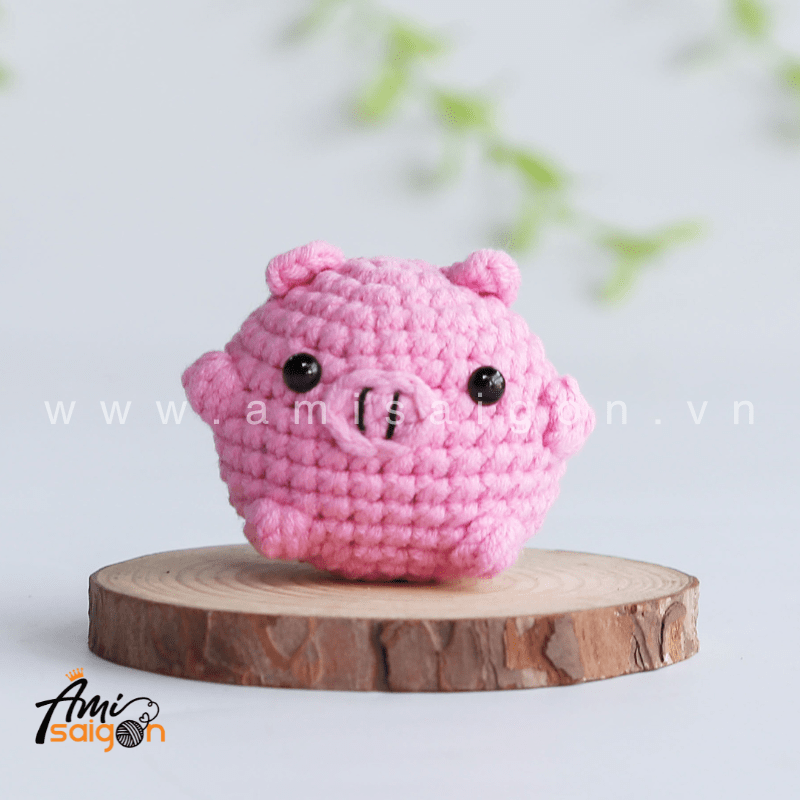 Amigurumi Little Pig No-Sew - Free Crochet pattern by AmiSaigon