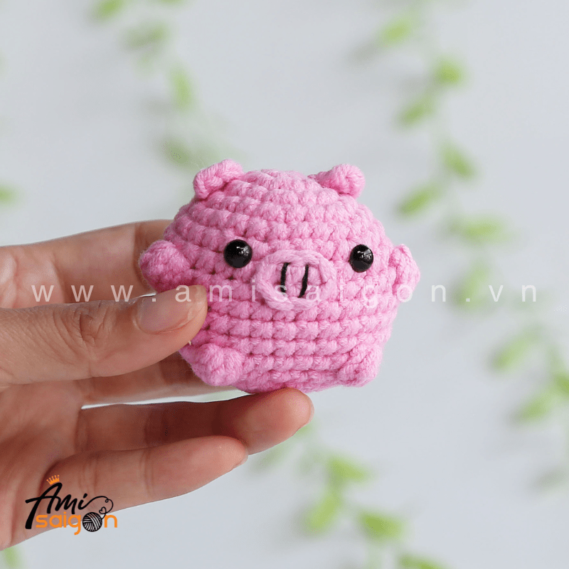 Amigurumi Little Pig No-Sew - Free Crochet pattern by AmiSaigon