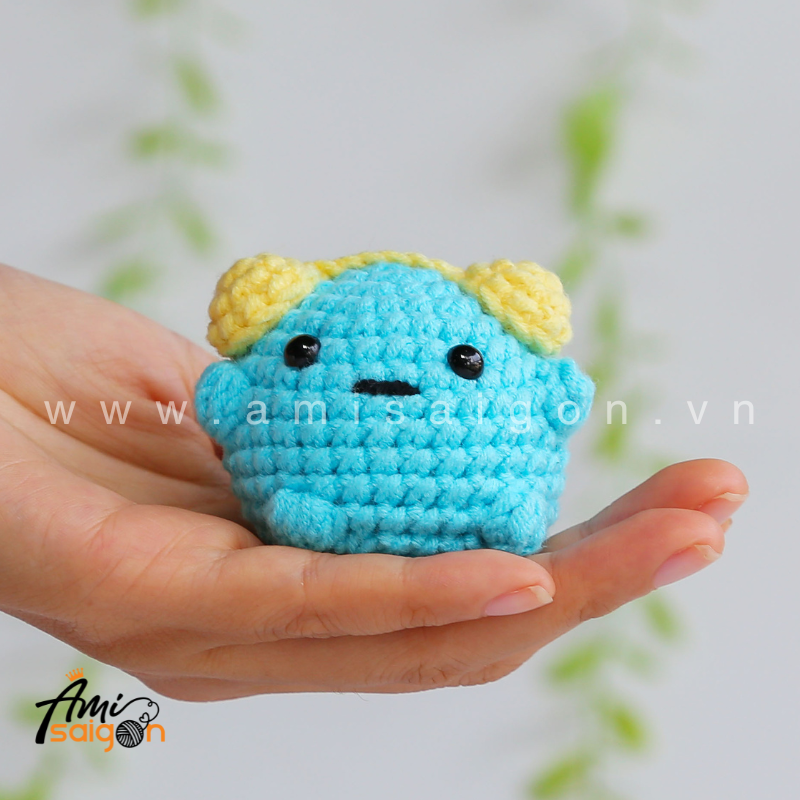 No-Sew Amigurumi little Smiski - Free Crochet pattern by AmiSaigon