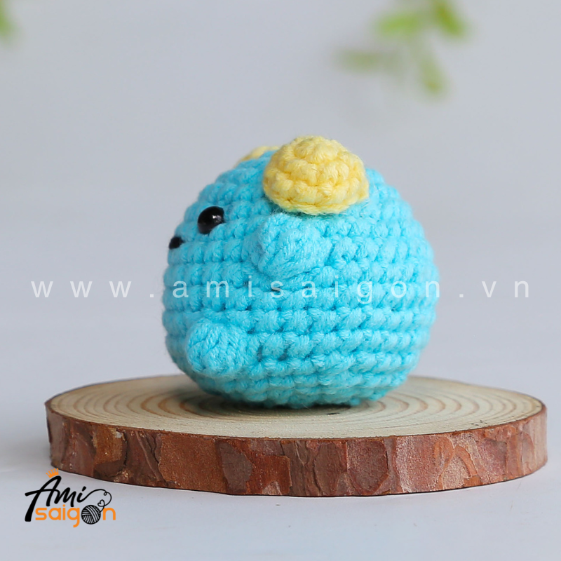 No-Sew Amigurumi little Smiski - Free Crochet pattern by AmiSaigon