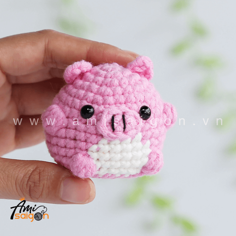 No-Sew Amigurumi Pig - Free Crochet pattern by AmiSaigon