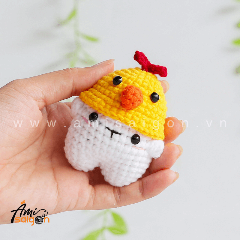 No-Sew Amigurumi Bear with Chicken hat - Free Crochet pattern by AmiSaigon
