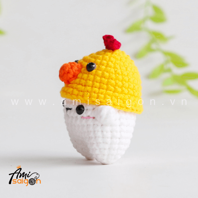 No-Sew Amigurumi Bear with Chicken hat - Free Crochet pattern by AmiSaigon