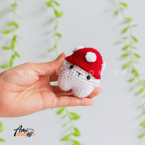 No-Sew Amigurumi Bear with Mario Hat – Free Crochet Pattern