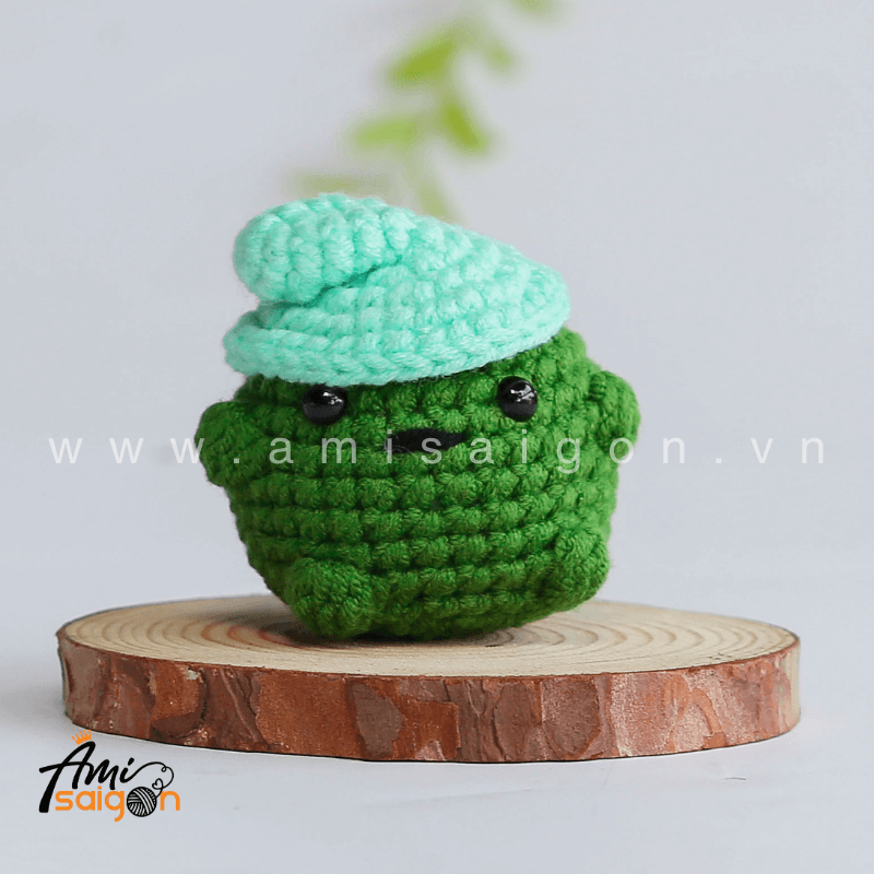 No-Sew Amigurumi little Smiski - Free Crochet pattern by AmiSaigon